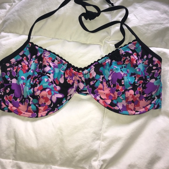 Floral Swim Top - Picture 1 of 1